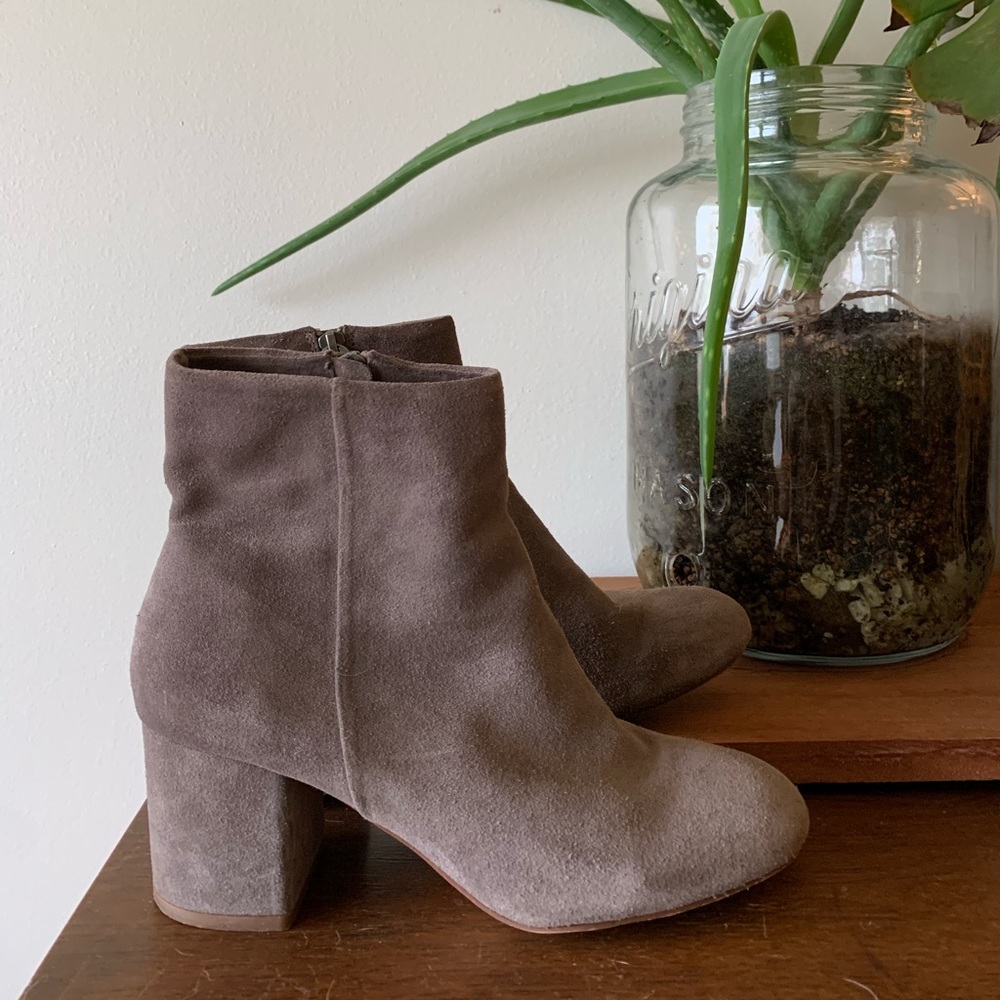 Splendid Nixie Grey Suede Boots